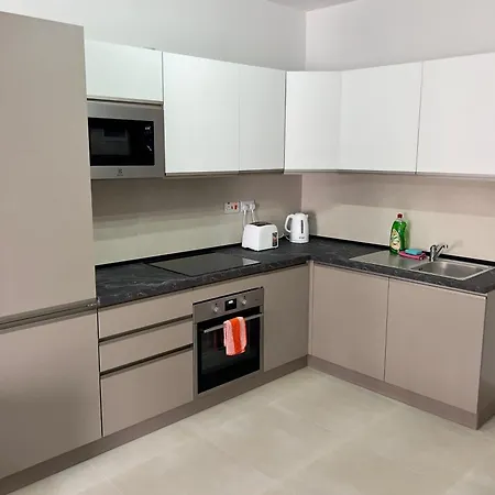 St Julians C 2 Bedroom Apartment *